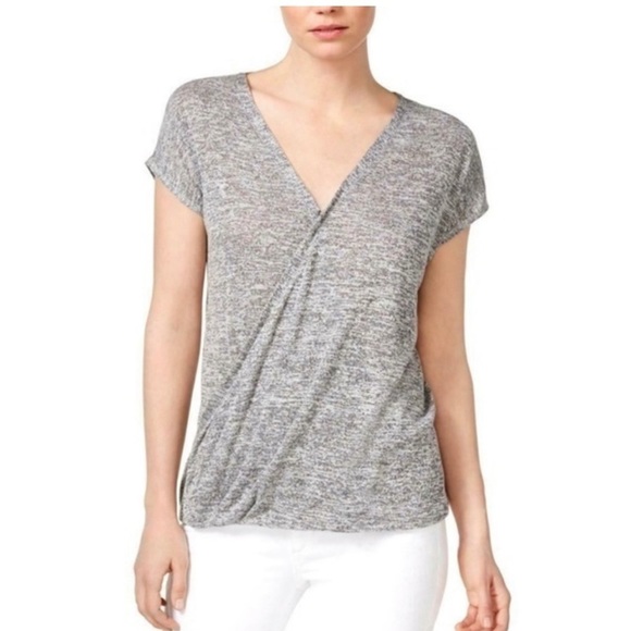 NWT Women's Rachel Roy Short Sleeve V-Neck Shirt - Picture 1 of 10